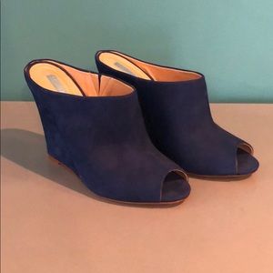 Schultz Carmin Blue Suede Mules 8.5M. NBW.